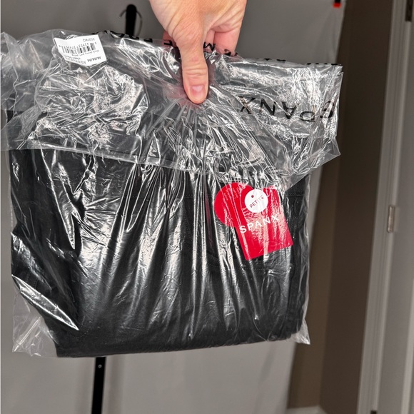 🆕 NWT Spanx Ankle Skinny Jeans Size Medium Petite in Clean Black - Picture 7 of 7